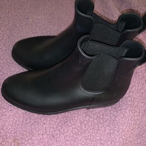 Ankle rain boots